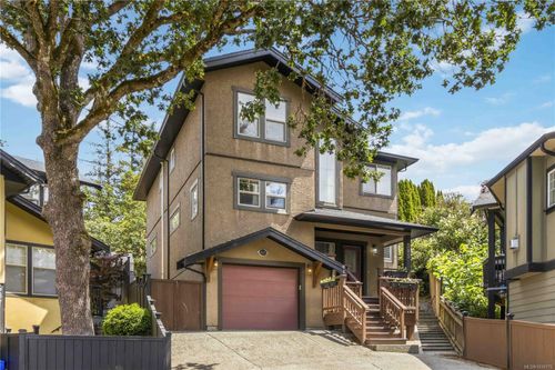 585 Atticus Crt, Langford, BC, V9B0C8 | Card Image