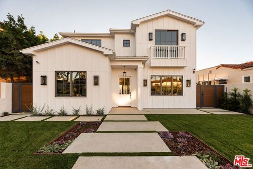 2432 22nd St, Santa Monica, CA, 90405-2802 | Card Image