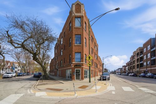 2b-2245 Barry Ave, Chicago, IL, 60618-8027 | Card Image