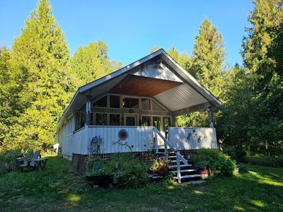 5598 Minart Rd, House other with 2 bedrooms, 1 bathrooms and 6 parking in Winlaw BC | Image 2