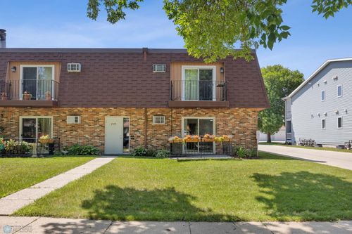 301-2575 Pacific Dr S, Fargo, ND, 58103-5552 | Card Image