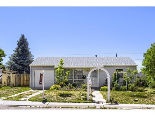 715 Kingston St, Aurora, CO, 80010-4103 | Card Image