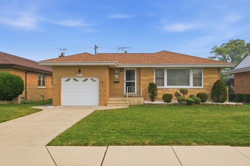8531 W Agatite Avenue, Chicago, IL, 60656 | Card Image