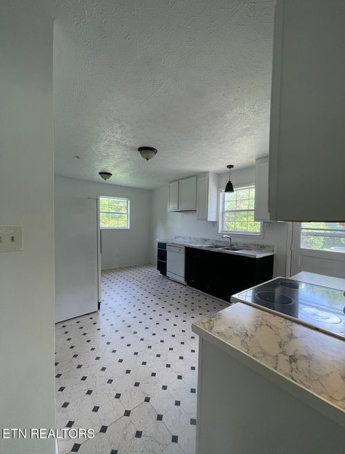 1-116 Flanders Ave, Harriman, TN, 37748-6510 | Card Image
