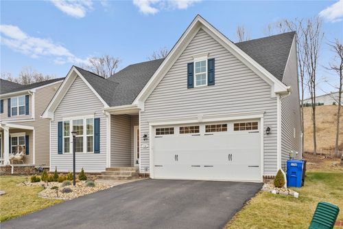 136 Horseshoe Dr, North Fayette, PA, 15071 | Card Image