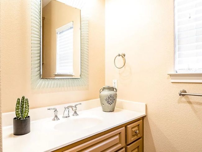 16308 Lake Loop, House other with 4 bedrooms, 4 bathrooms and 4 parking in Austin TX | Image 12