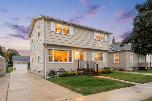 705 11th Ave Nw, Austin, MN, 55912-1943 | Card Image