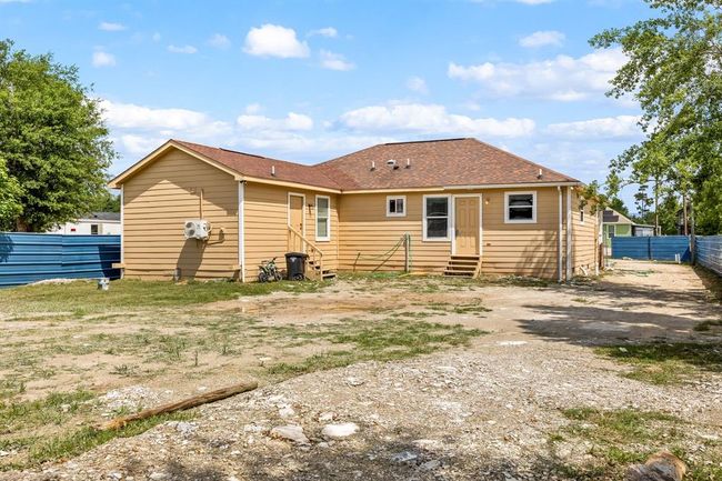 570 County Road 3558, House other with 4 bedrooms, 3 bathrooms and null parking in Cleveland TX | Image 26