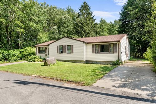 27 Faxon St, West Warwick, RI, 02893-3009 | Card Image