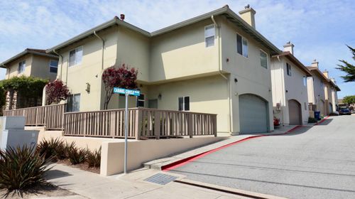 5 Carmel Cir, Marina, CA, 93933-3014 | Card Image