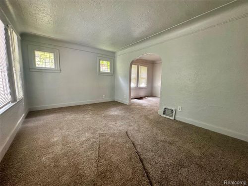 14905 Littlefield St, Detroit, MI, 48227-3683 | Card Image