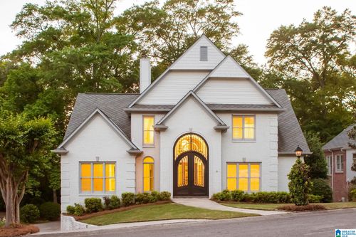 2551 Ivy Glenn Dr, Vestavia, AL, 35243-4636 | Card Image