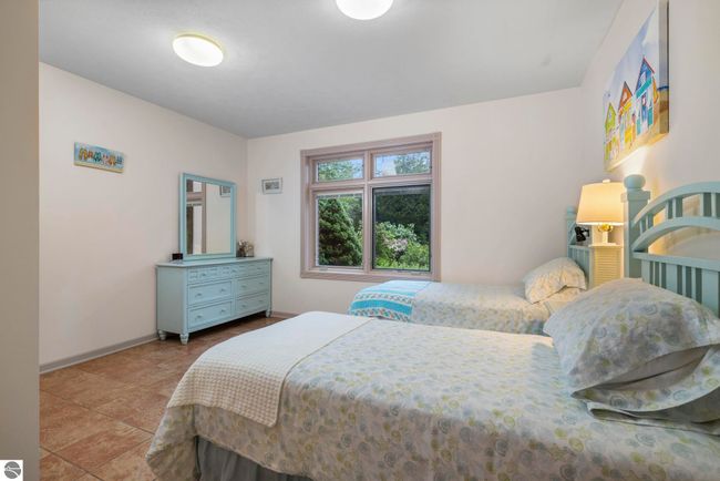 5343 Michibay Dr, House other with 5 bedrooms, 4 bathrooms and null parking in Manistique MI | Image 51