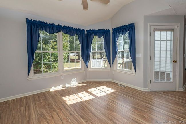 44 - 44 Dunham St, Condo with 2 bedrooms, 3 bathrooms and null parking in Wethersfield CT | Image 23