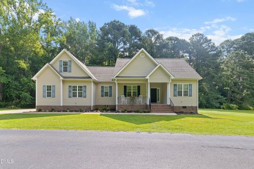 140 Lee Ln, Smithfield, NC, 27577-8395 | Card Image