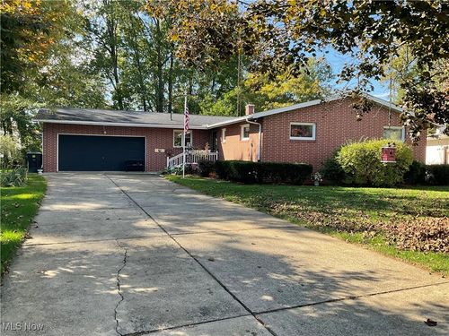 2036 Glenn Dr Ne, Warren, OH, 44483-4316 | Card Image
