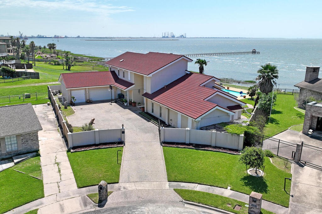 Shorecliff Dr, Portland, TX 78374