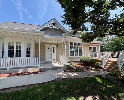 14133 W Linfield Drive, New Berlin, WI, 53151 | Card Image