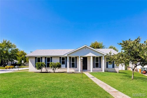 5 Elmdale Ct, Saint Peters, MO, 63376-2019 | Card Image