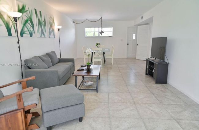 APT-206 - 8901 S Hollybrook Blvd, Condo with 1 bedrooms, 2 bathrooms and null parking in Pembroke Pines FL | Image 7
