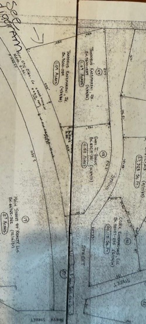 2 Spring St, Hardwick, MA, 01082-1122 | Card Image