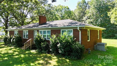 1513 Price Rd, Indian Trail, NC, 28079-7510 | Card Image