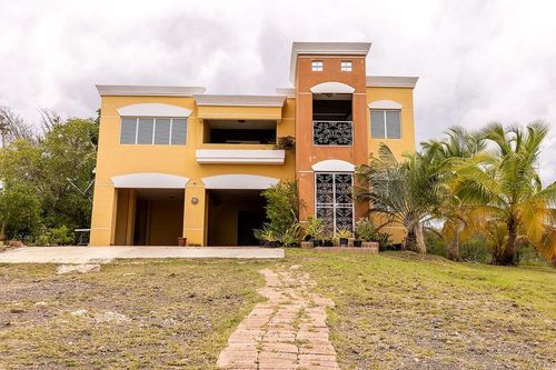 706 St Sectot La Julia, SALINAS, PR, 00751 | Card Image