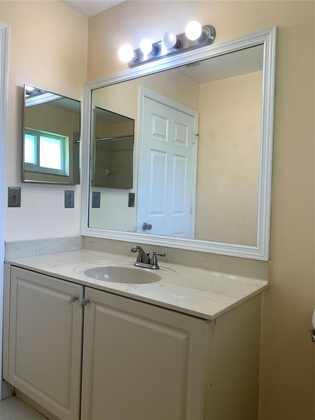 9840 Nw 28 Th Ct, House other with 4 bedrooms, 2 bathrooms and null parking in Coral Springs FL | Image 28