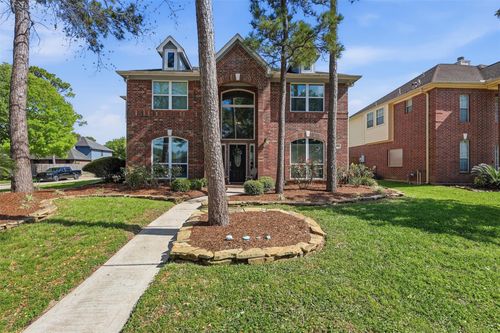 2401 Evergreen Dr, Pearland, TX, 77581-5846 | Card Image