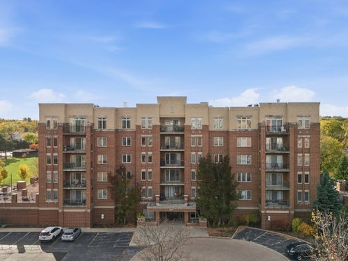 apt-605-615 Perrie Dr, Elk Grove Village, IL, 60007-7915 | Card Image