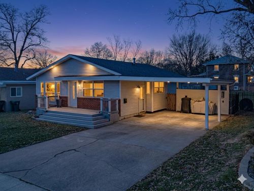 501 W Longview St, Moberly, MO, 65270-1830 | Card Image