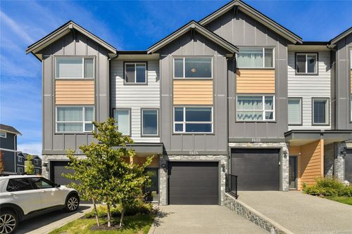 1424 Atlas Dr, Victoria, BC, V9B7A7 | Card Image