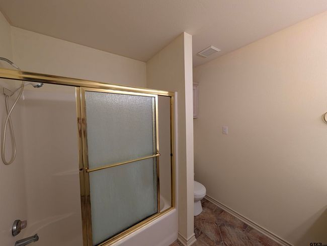 APT-1002 - 5401 Hollytree Dr, Condo with 3 bedrooms, 2 bathrooms and null parking in Tyler TX | Image 28