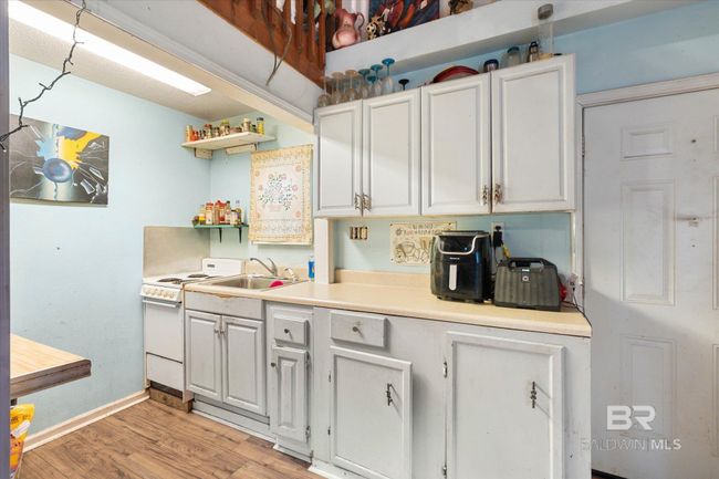 Kitchen | Image 15