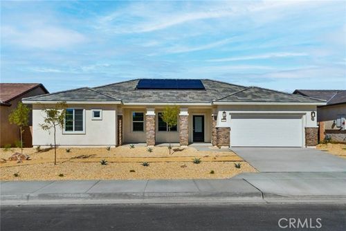  Del Sur Street, Victorville, CA, 92392 | Card Image