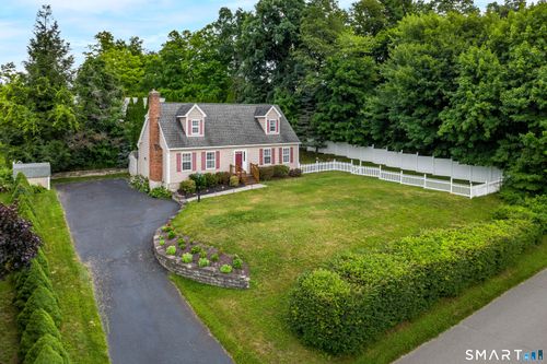 2 Curtis Ave, New Fairfield, CT, 06812-4506 | Card Image