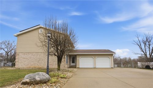 1921 Reynolds Drive, Charleston, IL, 61920 | Card Image