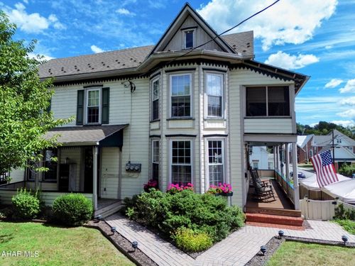 207 N Spring St, EVERETT, PA, 15537-1165 | Card Image