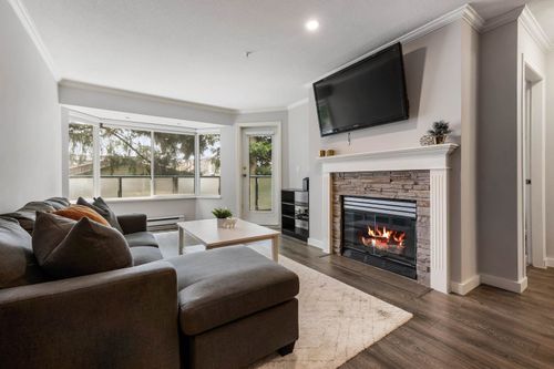 403-2958 Trethewey St, Abbotsford, BC, V2T6P6 | Card Image