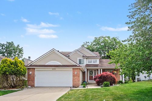 4699 Raintree Dr Se, Kentwood, MI, 49512-5437 | Card Image