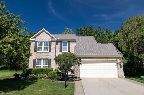 679 Jockeys Circle, Avon Lake, OH, 44012 | Card Image