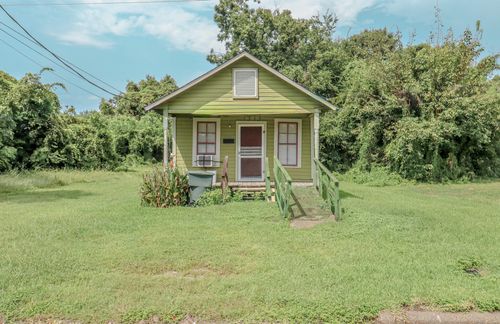 1335 Sherman St, Beaumont, TX, 77701-6339 | Card Image