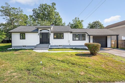 10 Gassett Rd, Westford, MA, 01886-1547 | Card Image