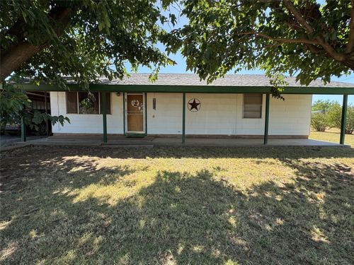 335 S Monroe Ave, Aspermont, TX, 79502-6002 | Card Image
