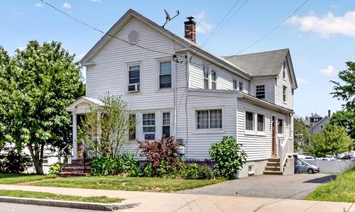 143 Myrtle St, Melrose, MA, 02176-3117 | Card Image