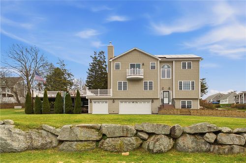 42 Lewis Ave, Tiverton, RI, 02878-4222 | Card Image