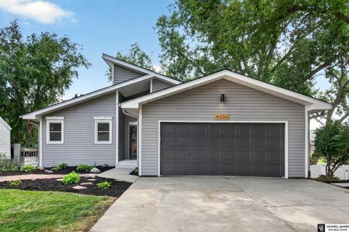 4201 Browning St, Lincoln, NE, 68516-2939 | Card Image