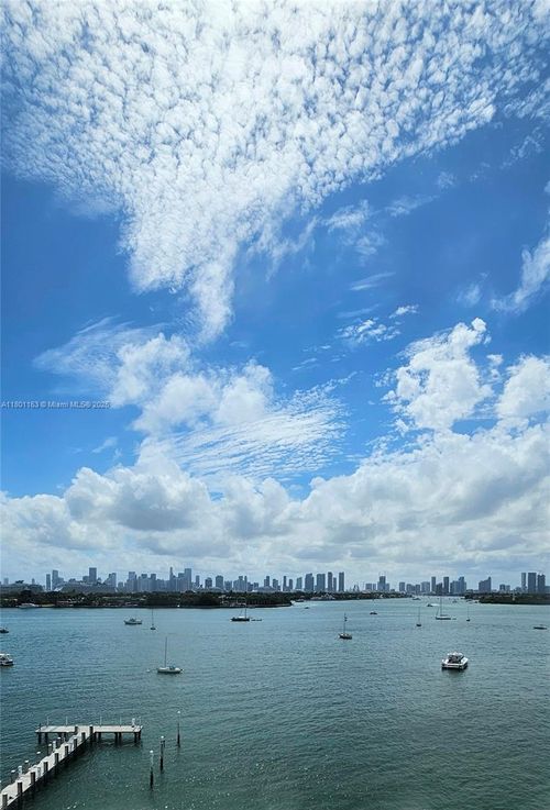 apt-715-1000 West Ave, Miami Beach, FL, 33139-4721 | Card Image