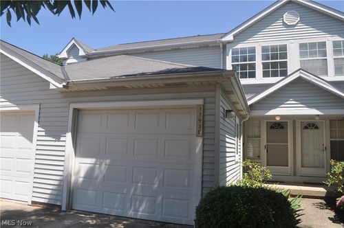 e-1193 Pinecrest Pl, Willoughby, OH, 44094-7042 | Card Image