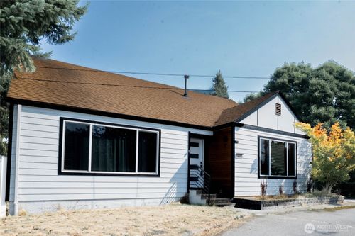 18830 108th Ave Se, Renton, WA, 98055-6429 | Card Image